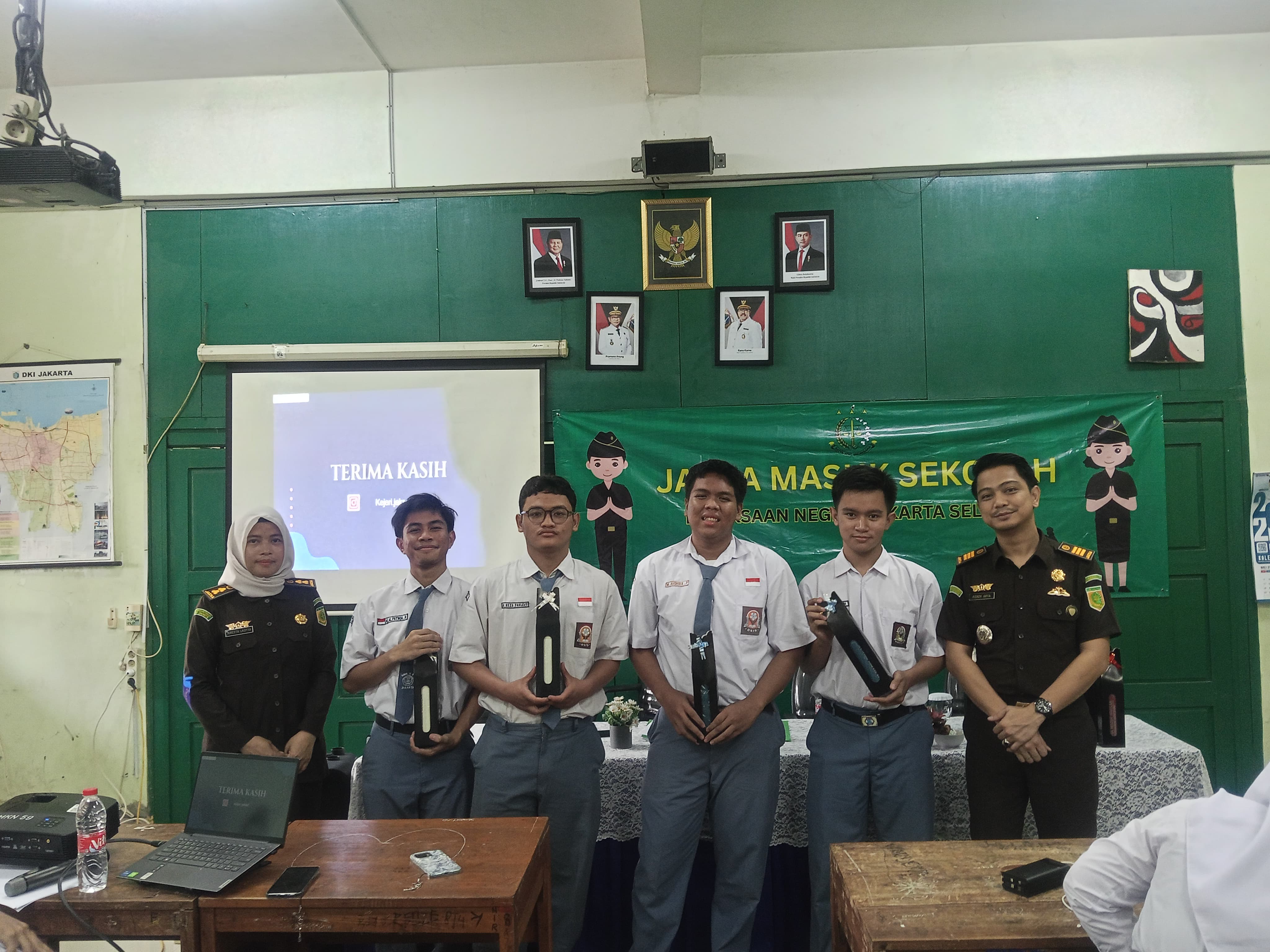 Gedung Sekolah SMK 9 NEGERI DEPOK